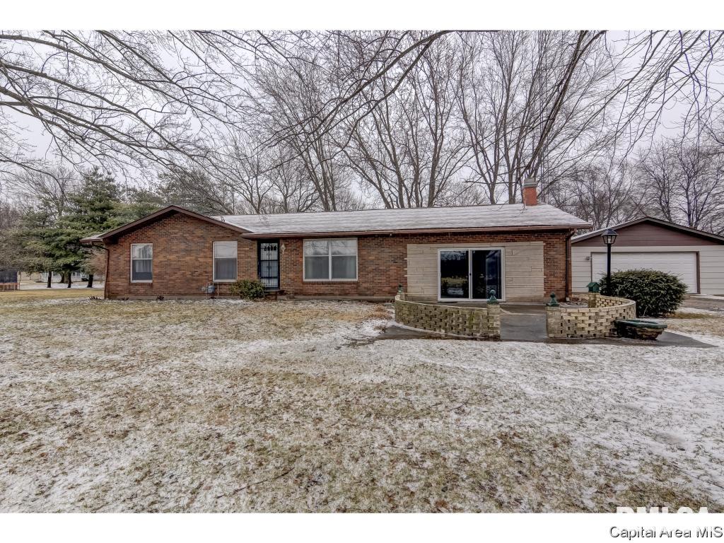 18554 Sunny Acres Road Petersburg, IL 62675 - Photo 1 of 32 Gallery Image 1