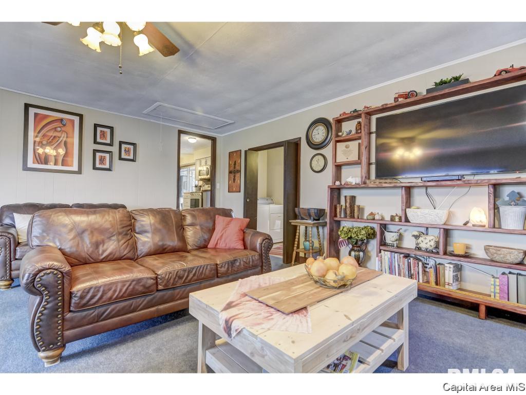 18554 Sunny Acres Road Petersburg, IL 62675 - Photo 14 of 32 Gallery Image 14