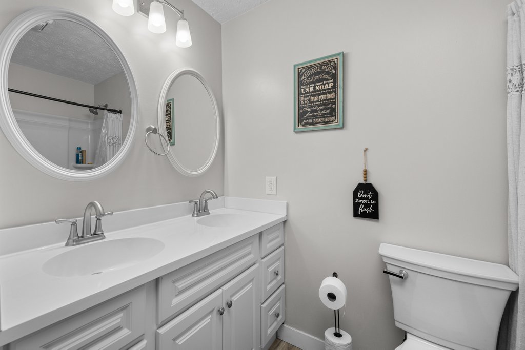 1418 19th Avenue Silvis, IL 61282 - Photo 14 of 38
