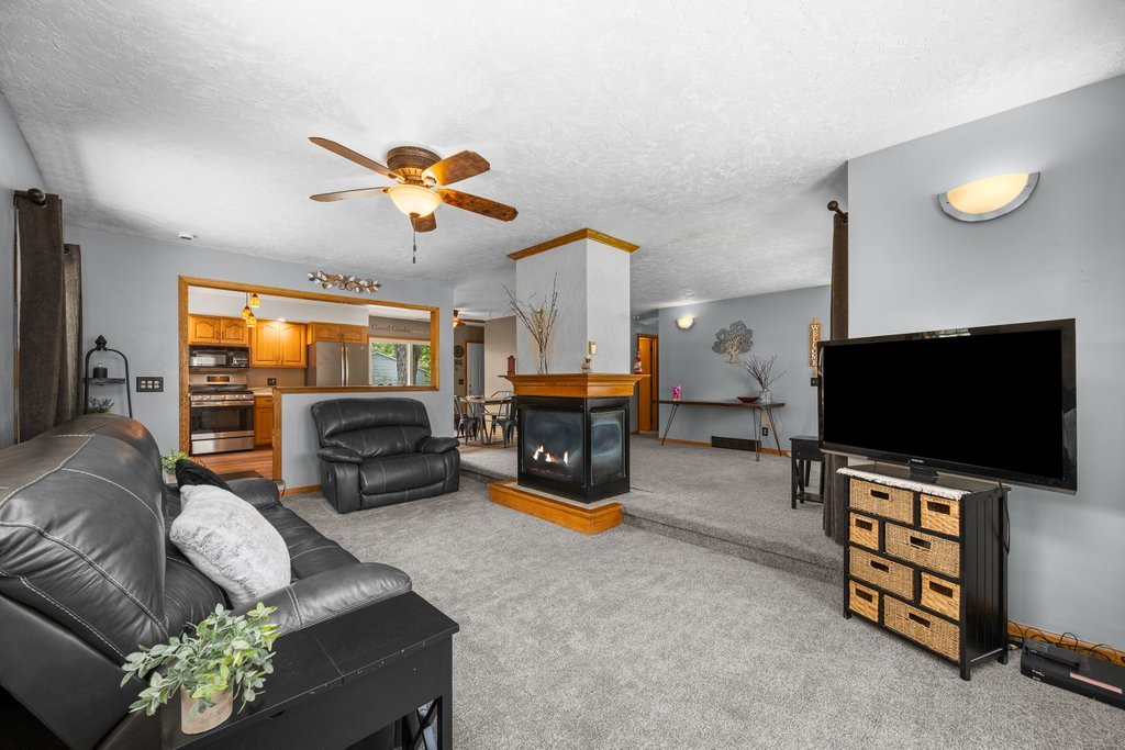1418 19th Avenue Silvis, IL 61282 - Photo 6 of 38