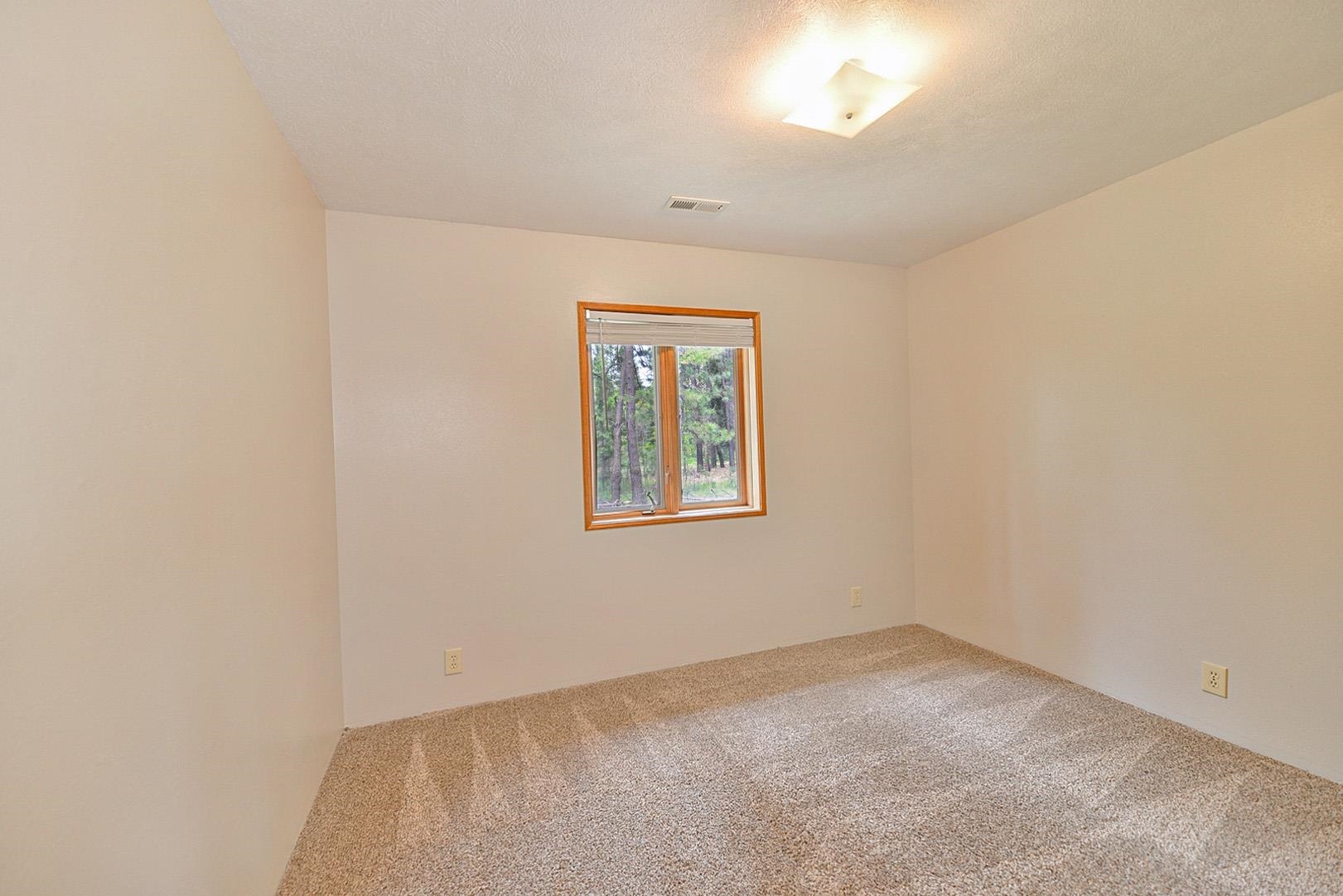6805 South Mabel Road Cheney, WA 99004 - Photo 12 of 35