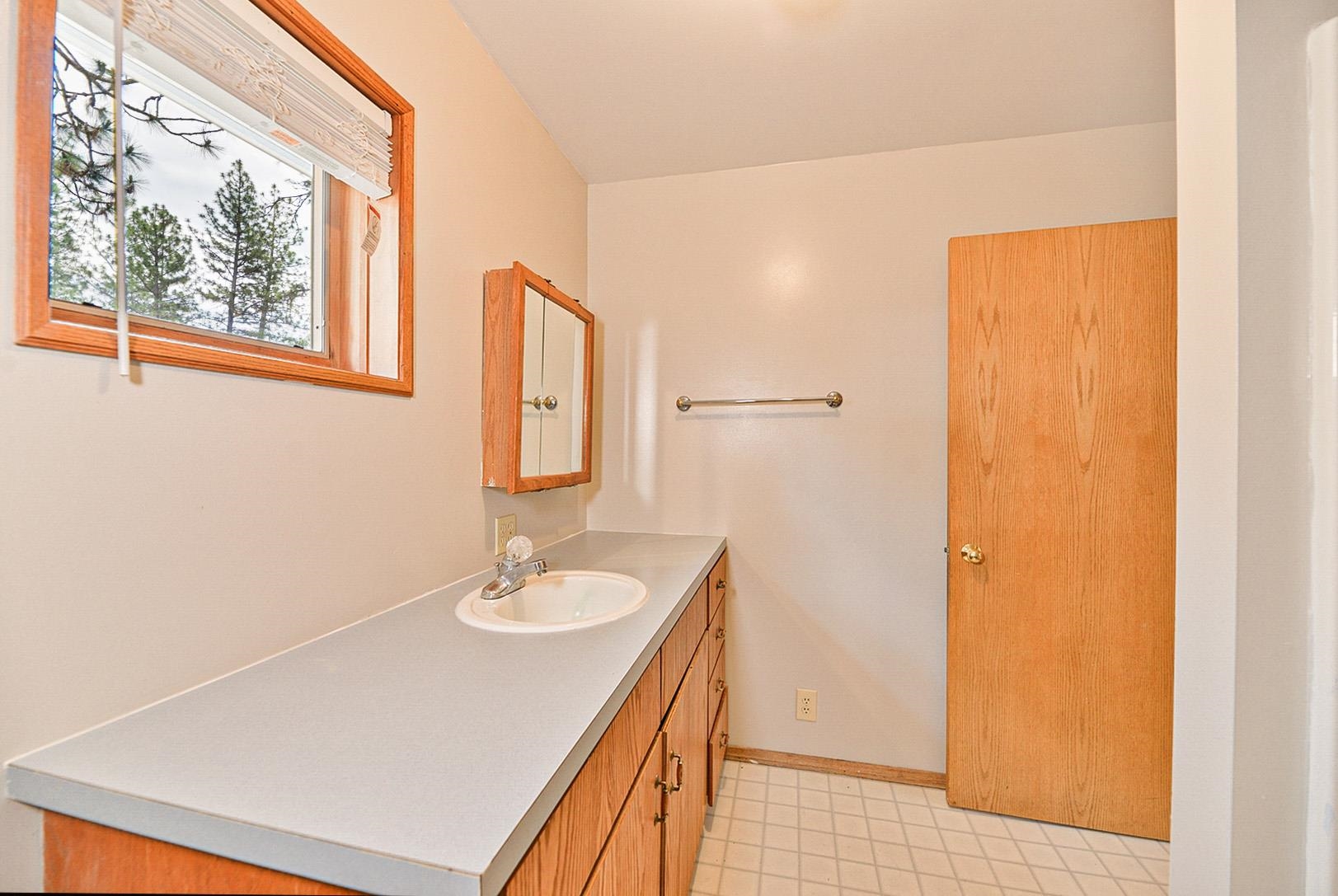 6805 South Mabel Road Cheney, WA 99004 - Photo 14 of 35