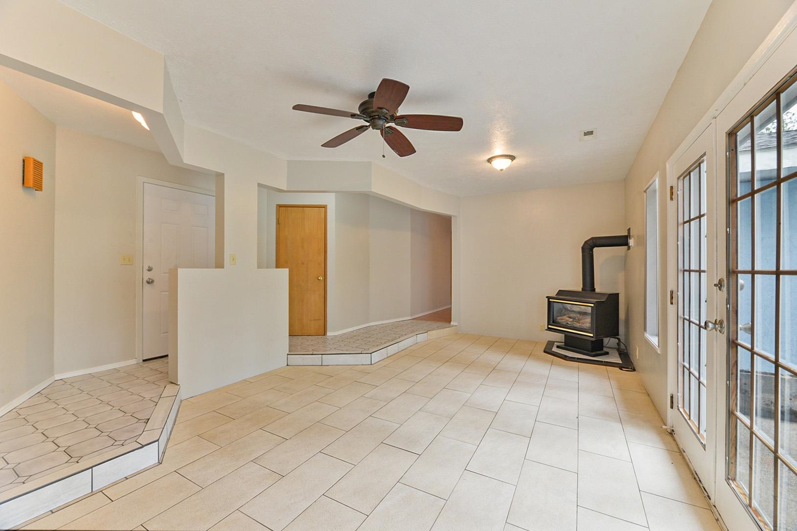 6805 South Mabel Road Cheney, WA 99004 - Photo 6 of 35