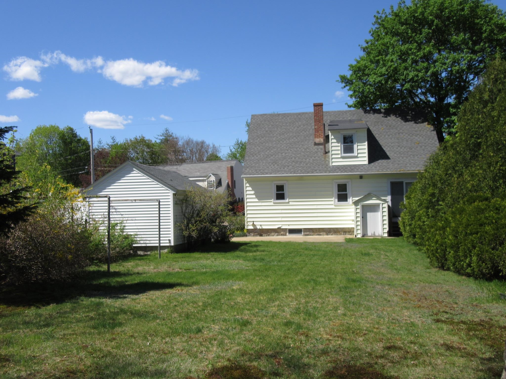36 Shirley Hill Road Manchester, NH 03102 - Photo 19 of 26