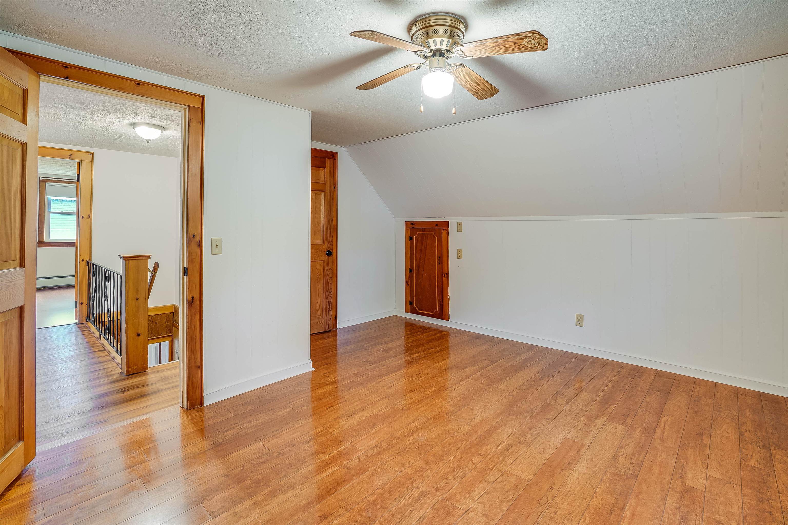 36 Shirley Hill Road Manchester, NH 03102 - Photo 4 of 26