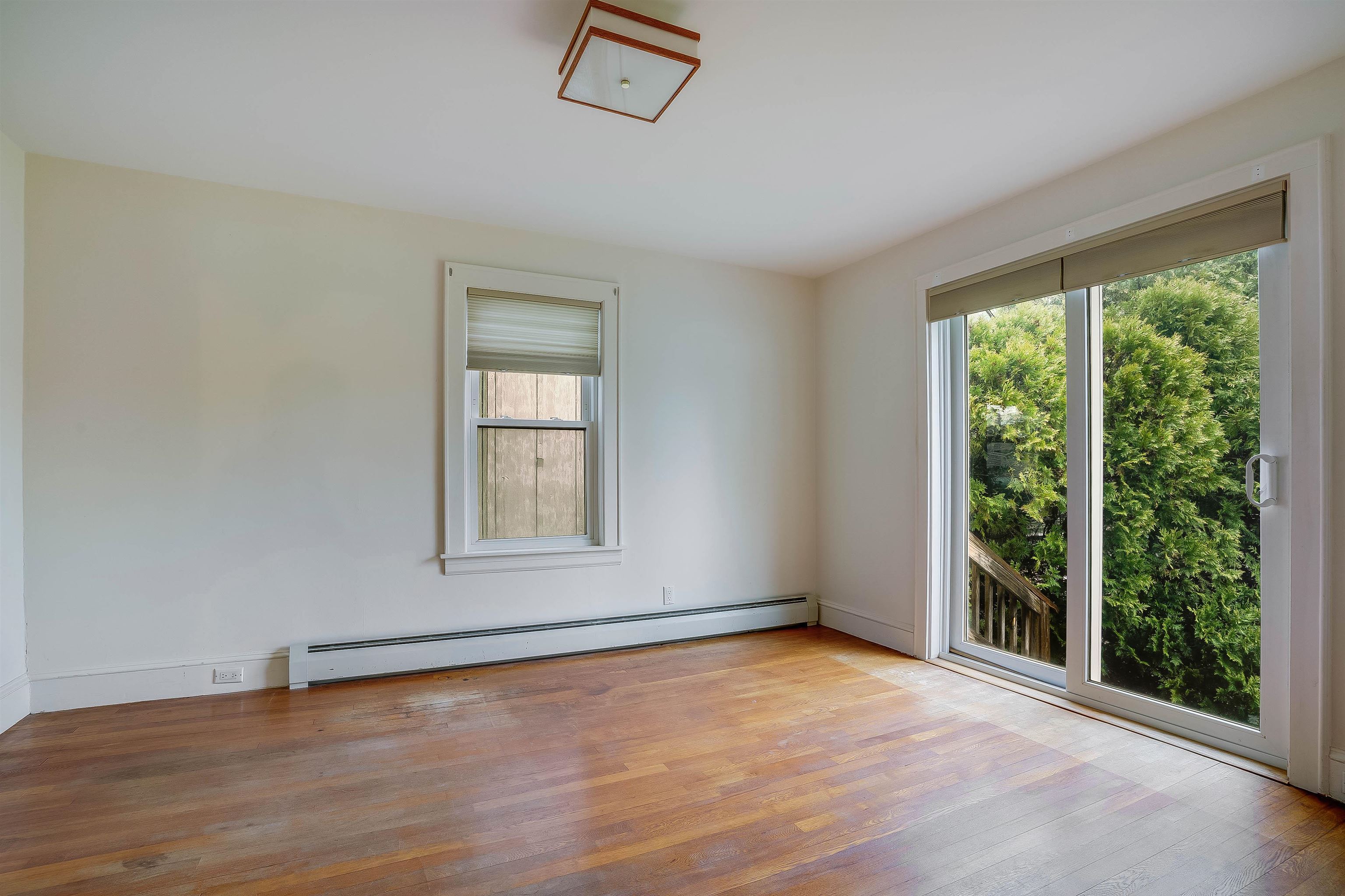 36 Shirley Hill Road Manchester, NH 03102 - Photo 5 of 26