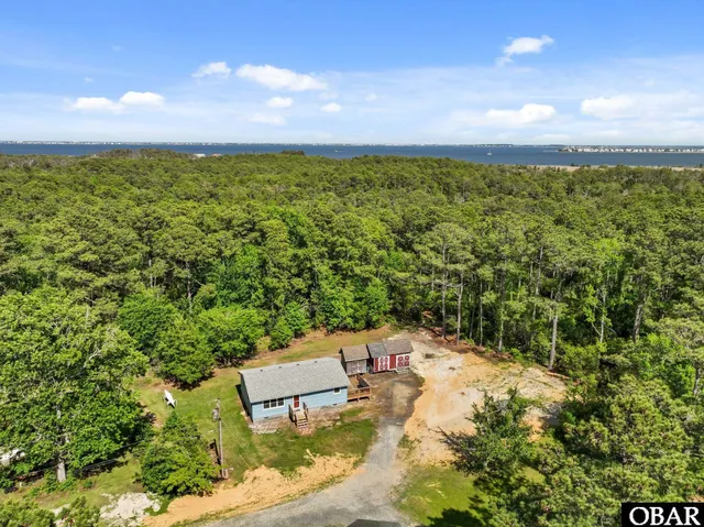 $450,000 | 132 Ward Lane, Manteo, NC 27954