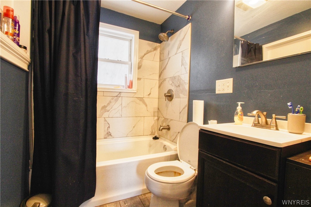 227 Roland Street Buffalo, NY 14212 - Photo 5 of 8