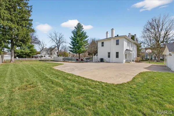 $620,000 | 720 Grove Street, Alton, IL 62002