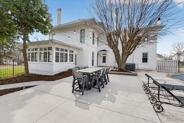 $620,000 | 720 Grove Street, Alton, IL 62002