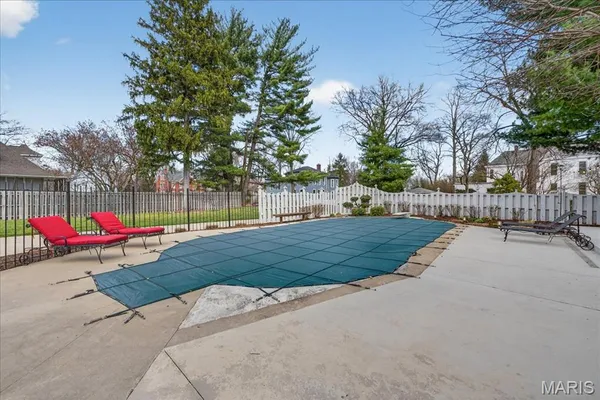 $620,000 | 720 Grove Street, Alton, IL 62002