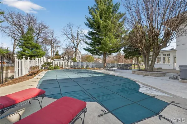 $620,000 | 720 Grove Street, Alton, IL 62002