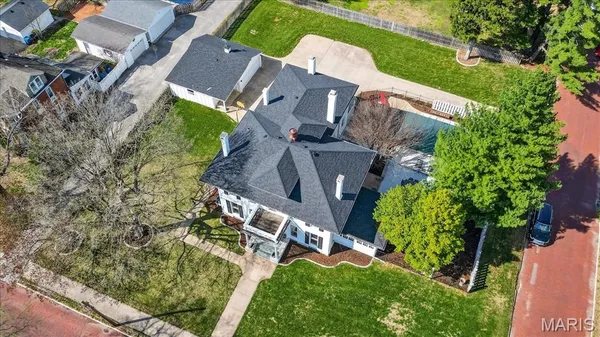 $620,000 | 720 Grove Street, Alton, IL 62002