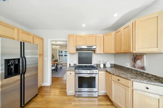 $1,095,000 | 3357 Jordan Road, Oakland, CA 94602