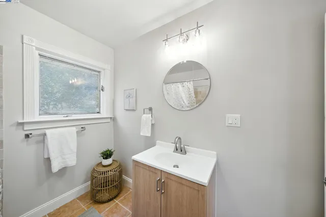 $1,095,000 | 3357 Jordan Road, Oakland, CA 94602