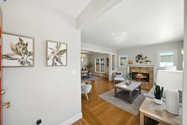 $1,095,000 | 3357 Jordan Road, Oakland, CA 94602