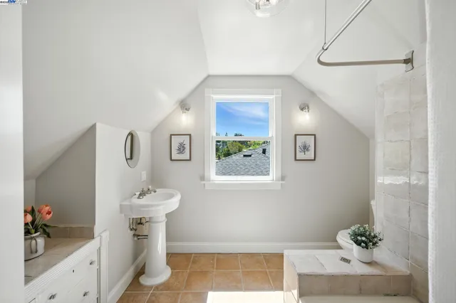 $1,095,000 | 3357 Jordan Road, Oakland, CA 94602