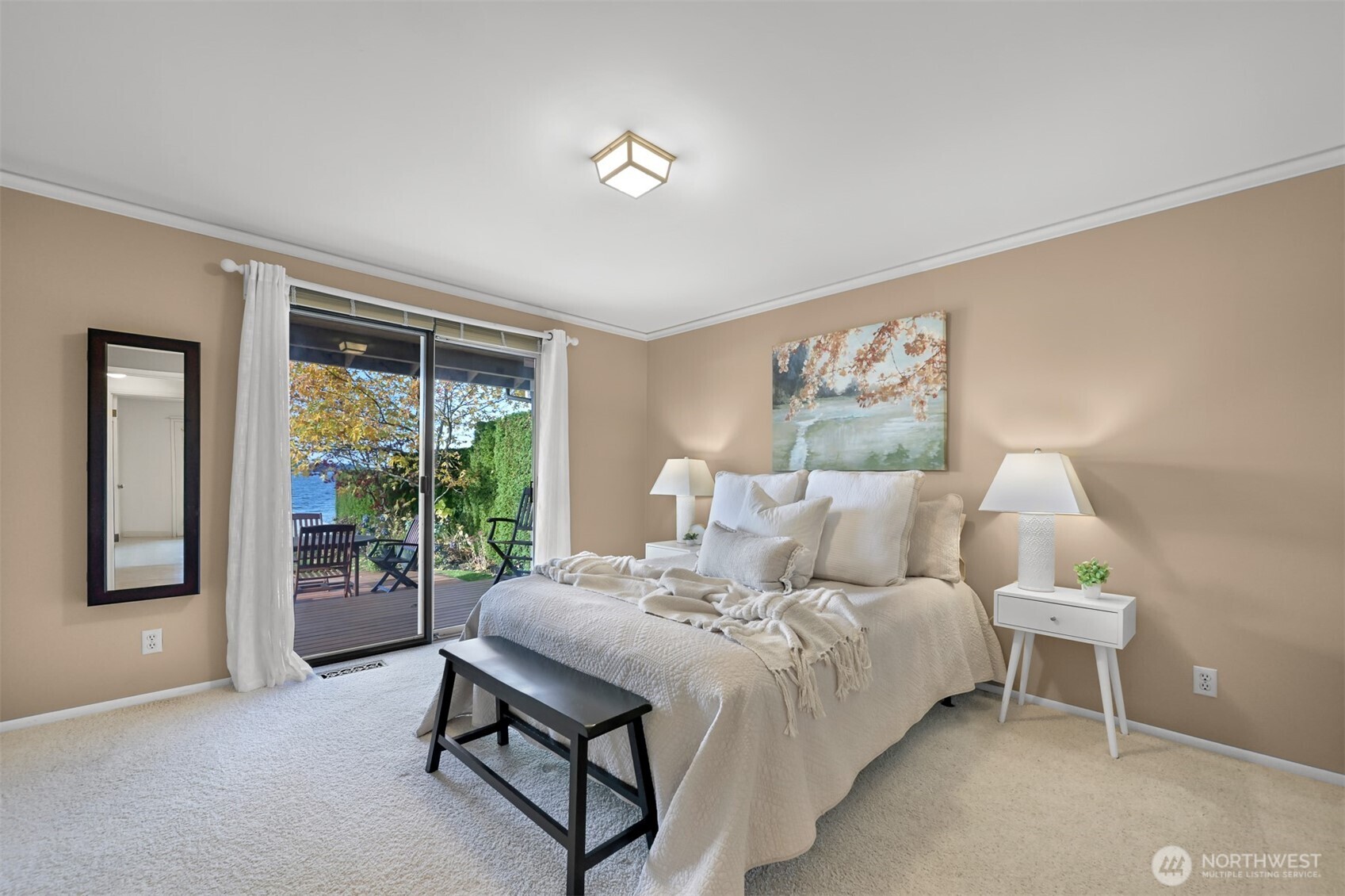 3187 North Shore Road Bellingham, WA 98226 - Photo 19 of 40 a bed room with a bed and a window
