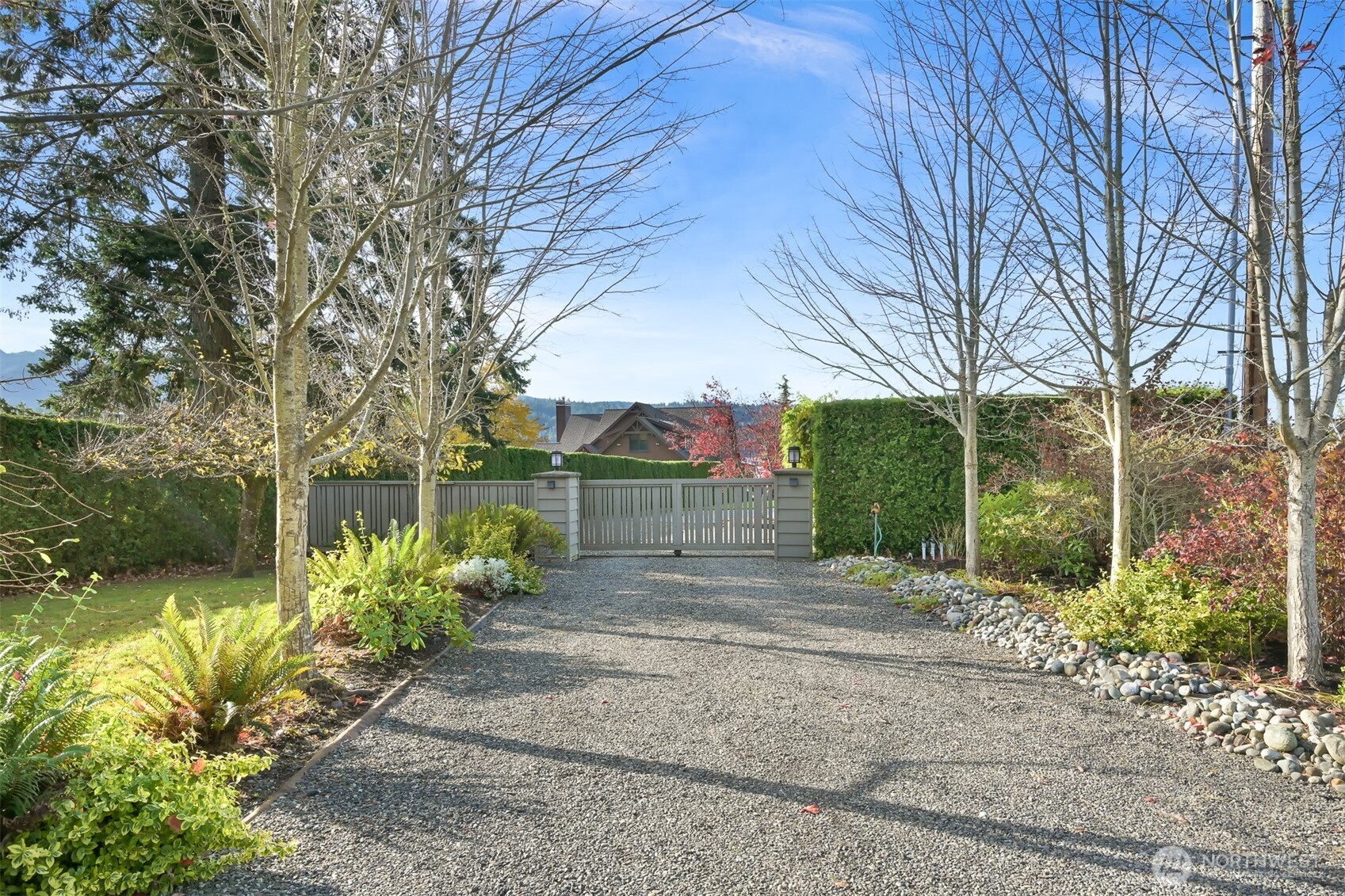 3187 North Shore Road Bellingham, WA 98226 - Photo 25 of 40 a view of a garden