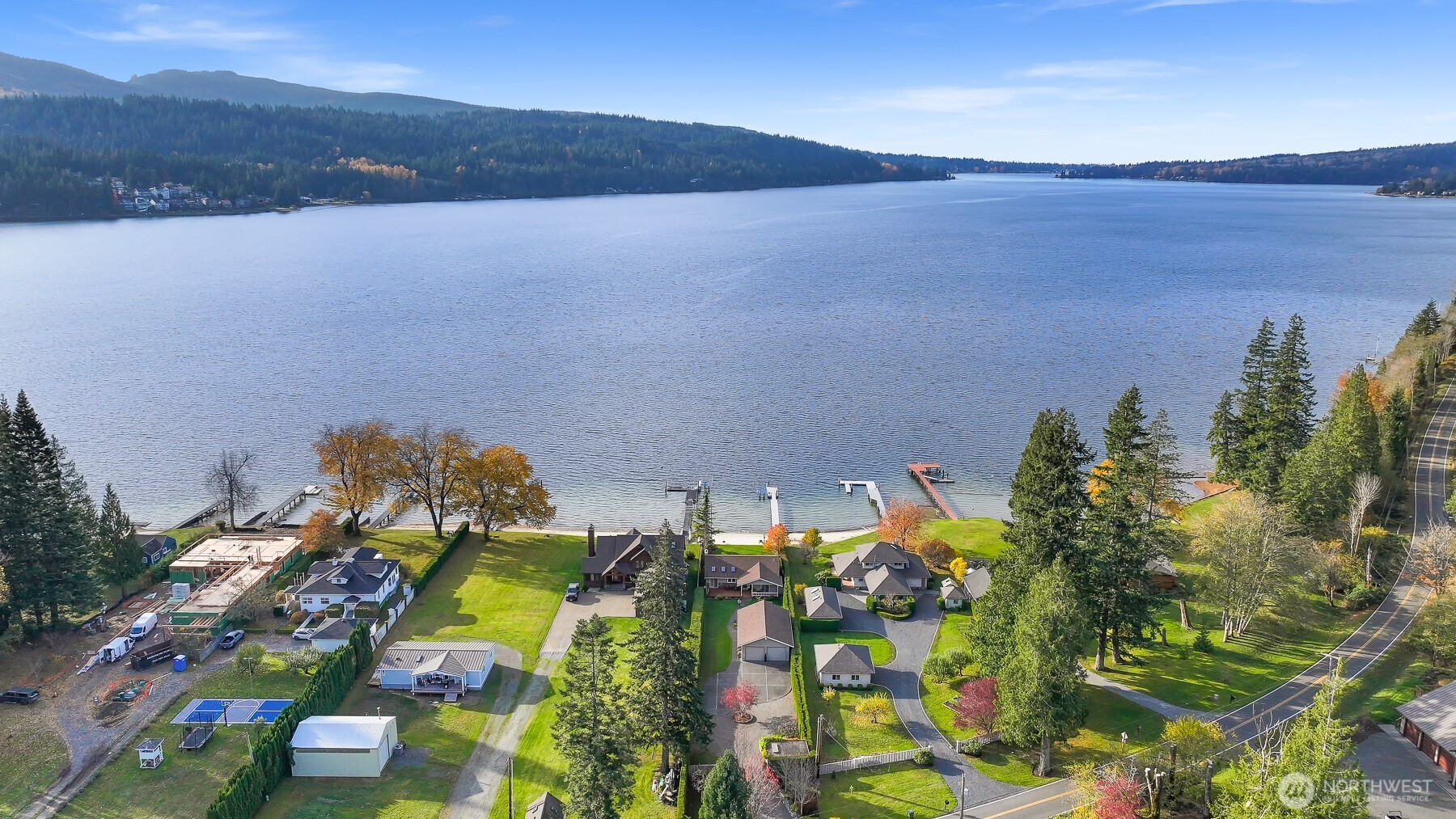 3187 North Shore Road Bellingham, WA 98226 - Photo 6 of 40 a view of a city