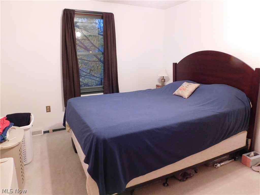 36777 Center Ridge Road North Ridgeville, OH 44039 - Photo 20 of 35 Apartment bedroom