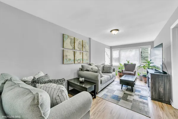 $249,999 | 10002 South Torrence Avenue, Chicago, IL 60617