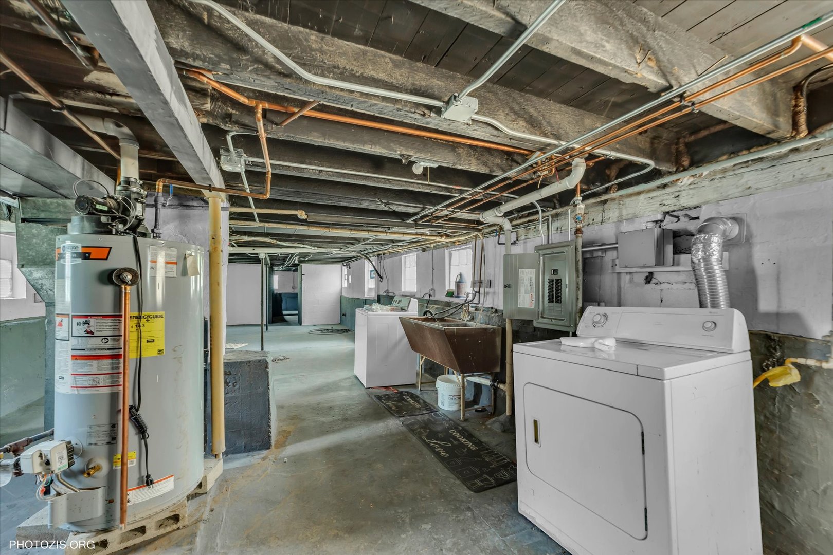10002 South Torrence Avenue Chicago, IL 60617 - Photo 27 of 46 a utility room with dryer and washer