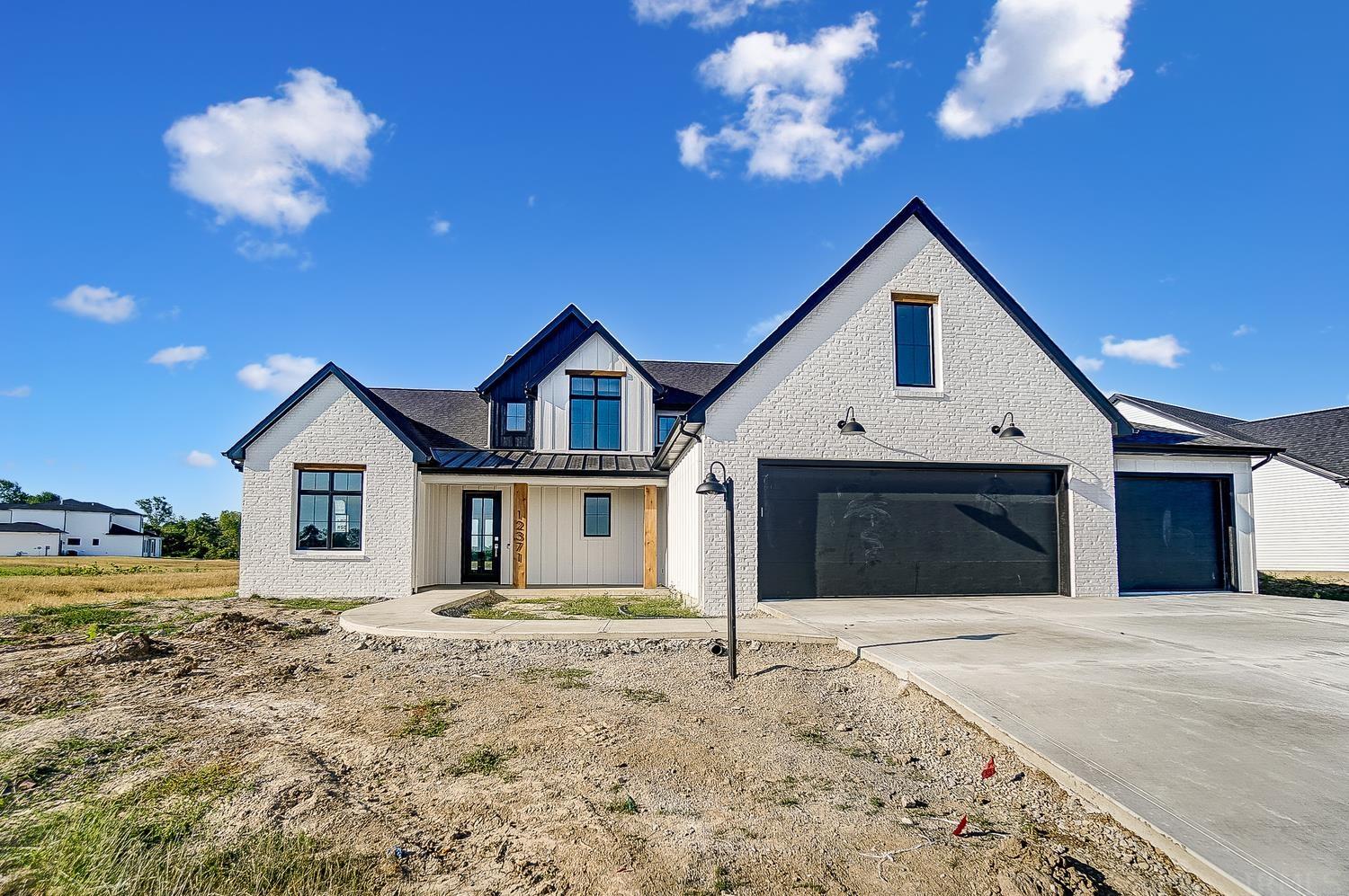 12371 Cassena Road Fort Wayne, IN 46814 - Photo 1 of 36