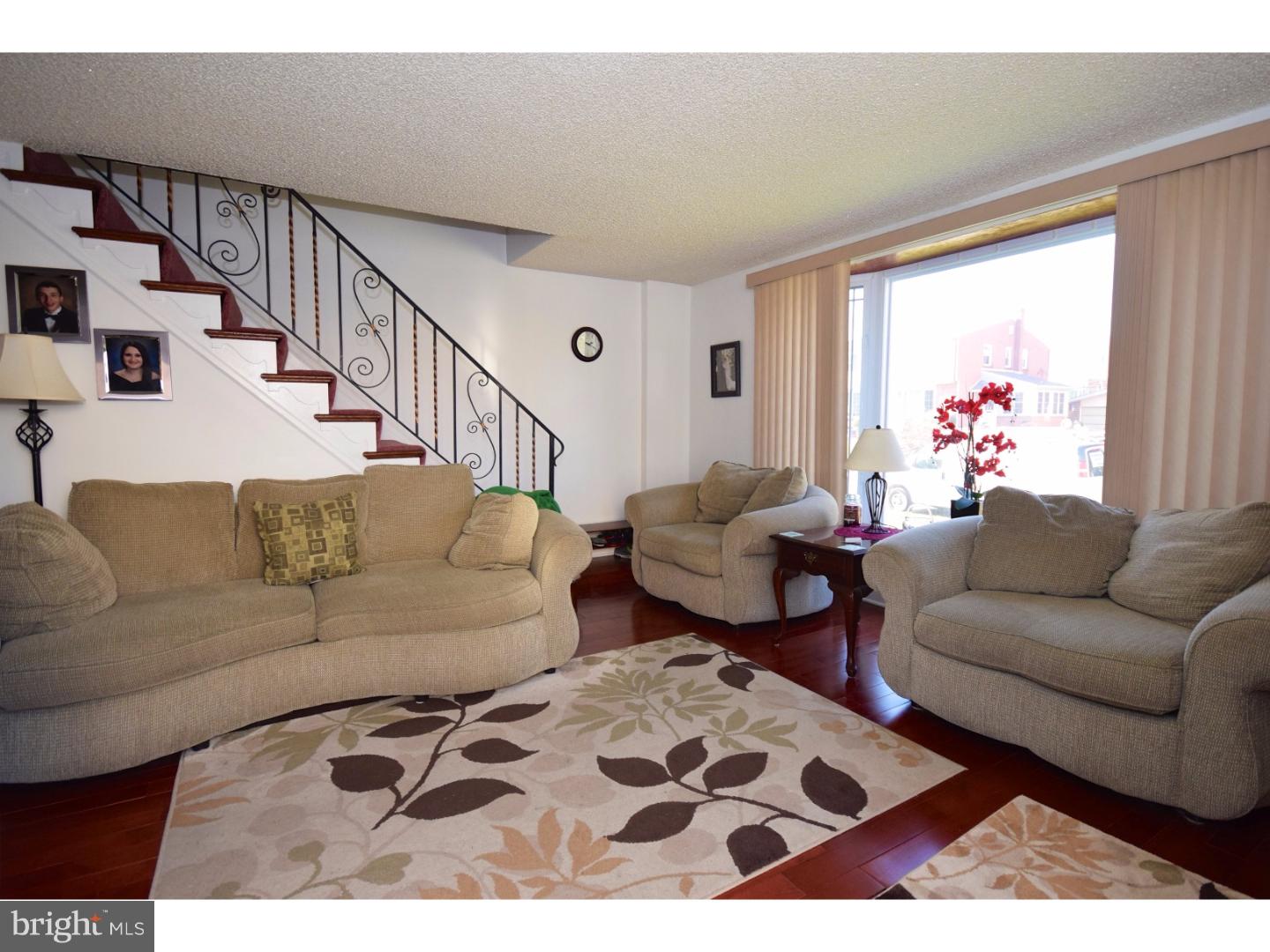 48 Hetzel Road Ridley Park, PA 19078 - Photo 3 of 20