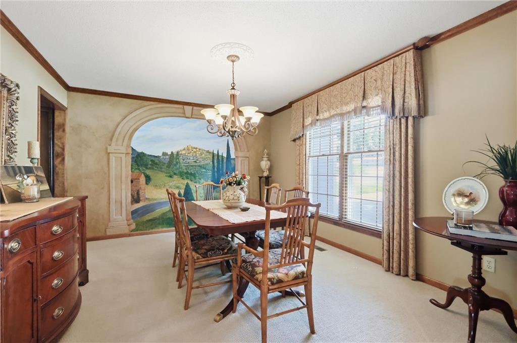 6626 Oak Ridge Drive Shawnee, KS 66217 - Photo 3 of 45