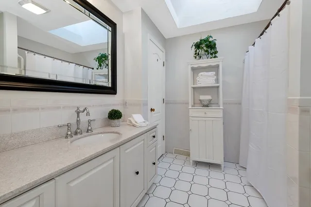 $950,000 | 16 Sarah's Way, Peabody, MA 01960