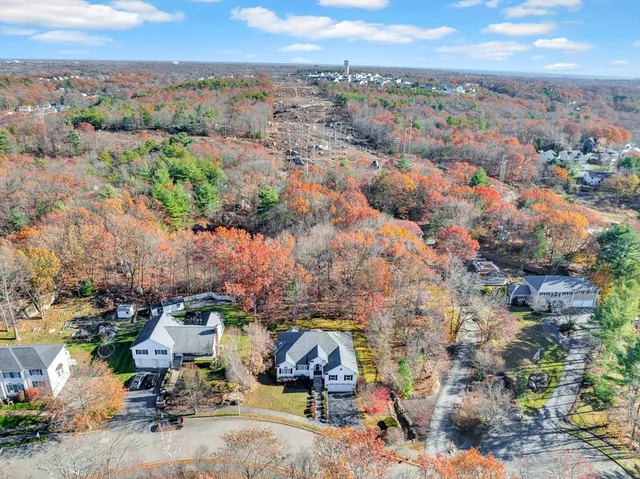 $950,000 | 16 Sarah's Way, Peabody, MA 01960