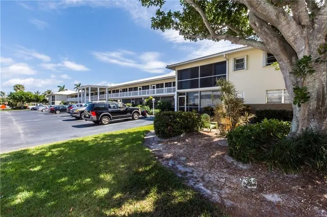 $349,000 | 2734 Northeast 27th Court, Unit 22, Lighthouse Point, FL 33064