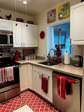 $349,000 | 2734 Northeast 27th Court, Unit 22, Lighthouse Point, FL 33064