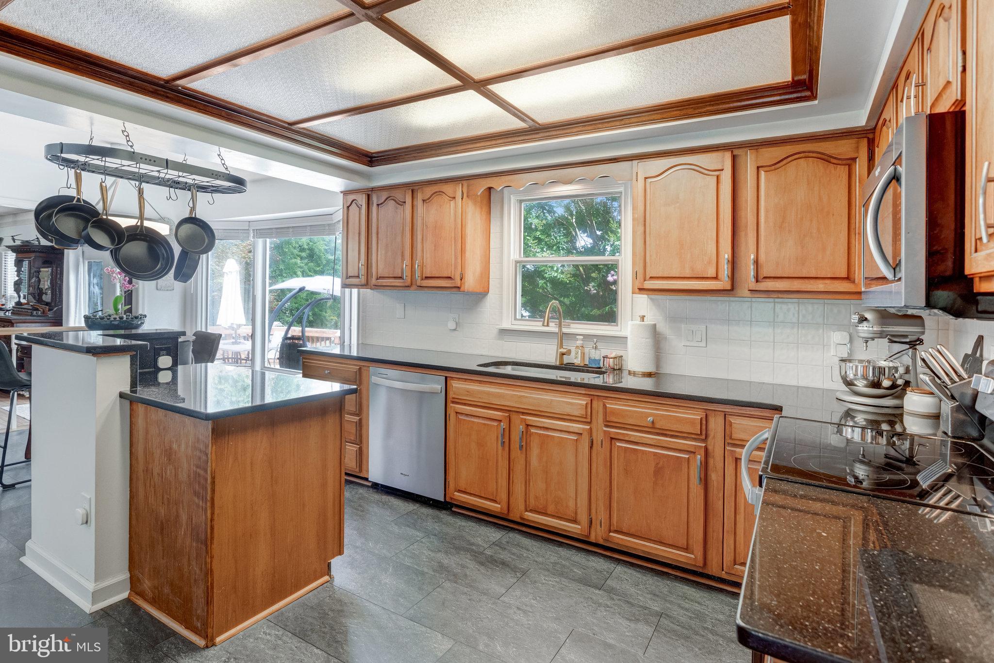 21 Burns Road Stafford, VA 22554 - Photo 6 of 35 Inviting kitchen with warm wood accents.
