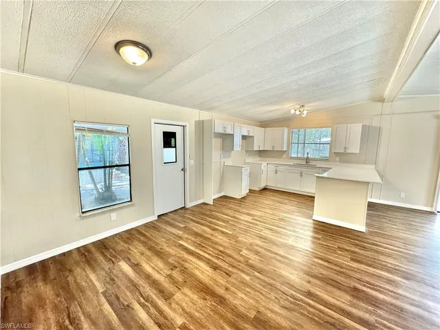 $1,895 | 1252 Henderson Creek Drive, Naples, FL 34114