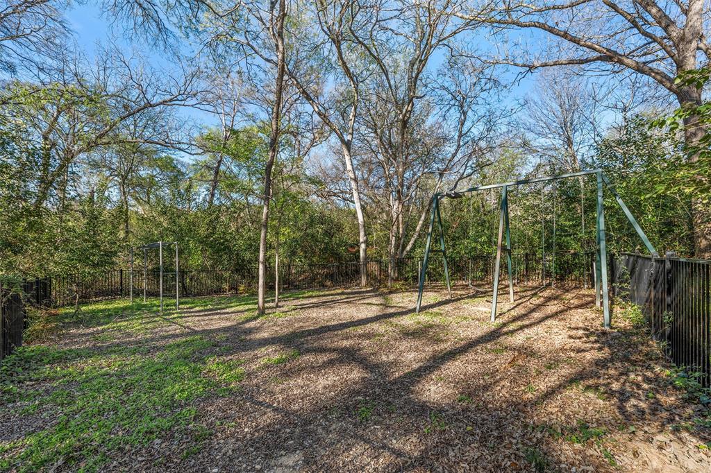 4505 Shady Glen Drive Waco, TX 76708 - Photo 33 of 40 a view of outdoor space with trees