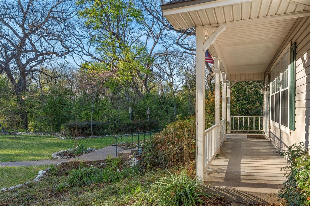 4505 Shady Glen Drive Waco, TX 76708 - Photo 7 of 40 a view of backyard with green space