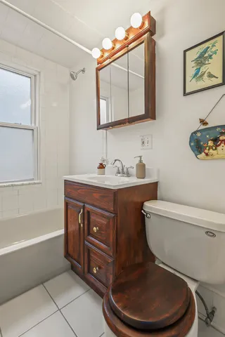 $399,900 | 3524 Raymond Avenue, Brookfield, IL 60513