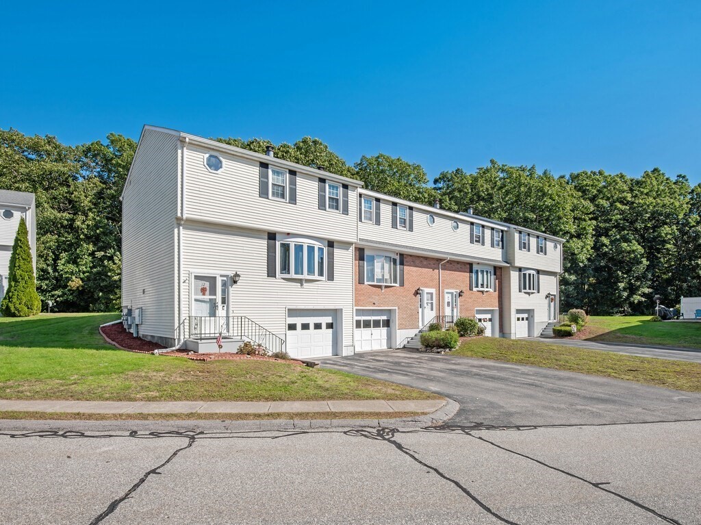 12 Plantation Road, Unit 12 Oxford, MA 01540 - Photo 2 of 35 Gallery Image 2