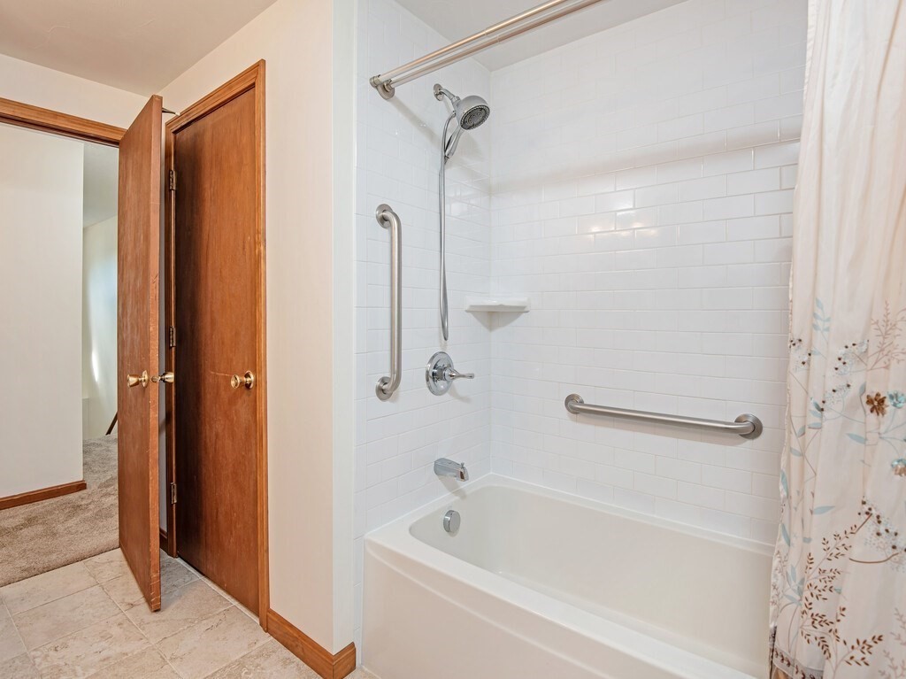 12 Plantation Road, Unit 12 Oxford, MA 01540 - Photo 23 of 35 Gallery Image 23