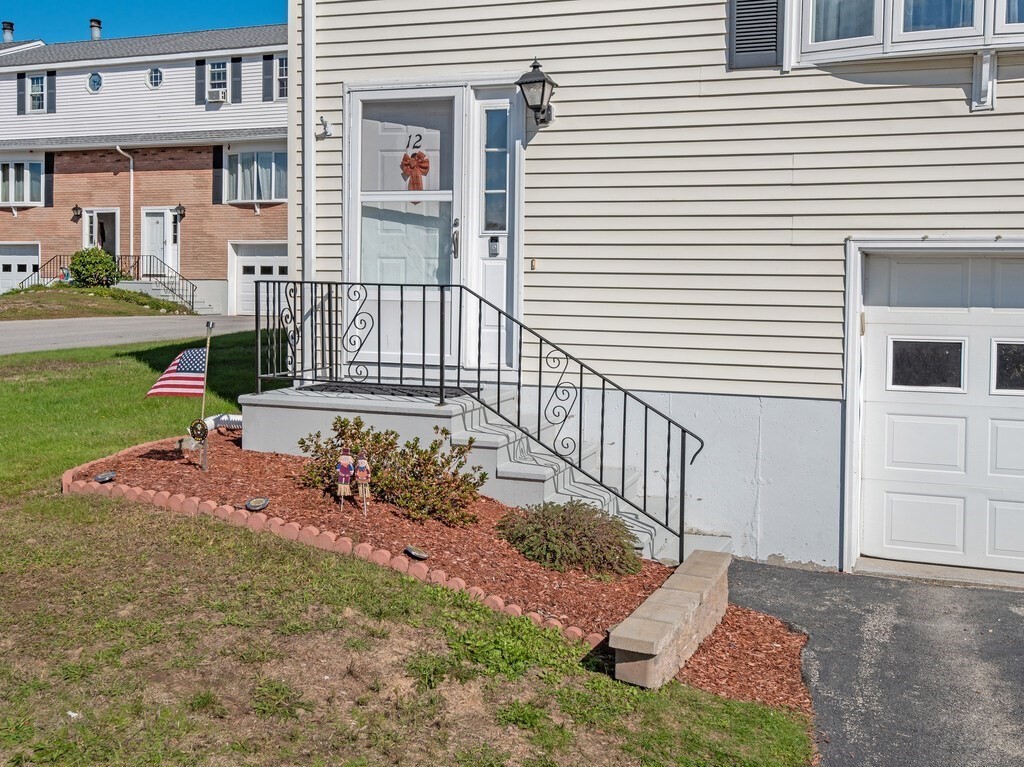 12 Plantation Road, Unit 12 Oxford, MA 01540 - Photo 3 of 35 Gallery Image 3