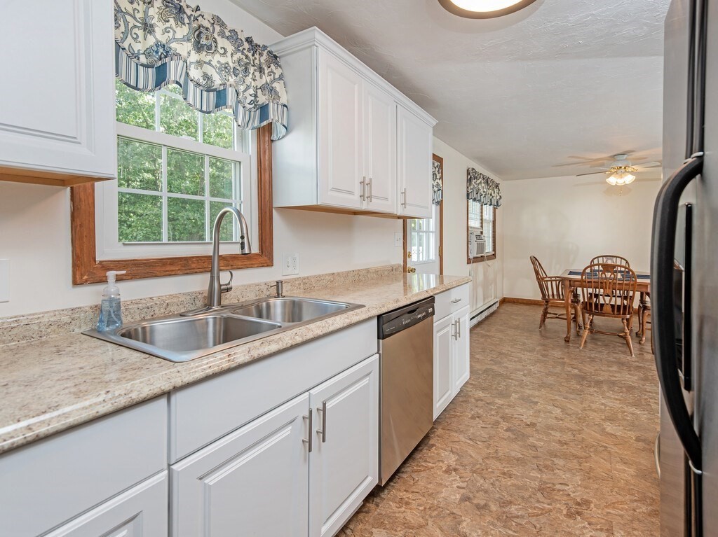 12 Plantation Road, Unit 12 Oxford, MA 01540 - Photo 7 of 35 Gallery Image 7