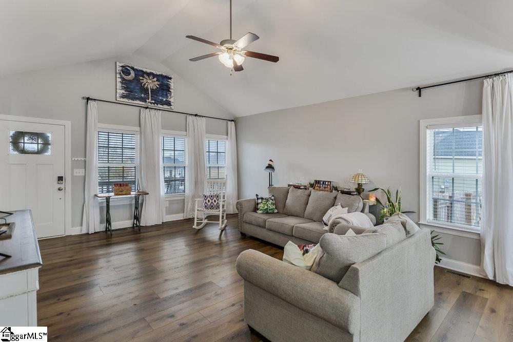 111 Rogers Road Pelzer, SC 29669 - Photo 7 of 34
