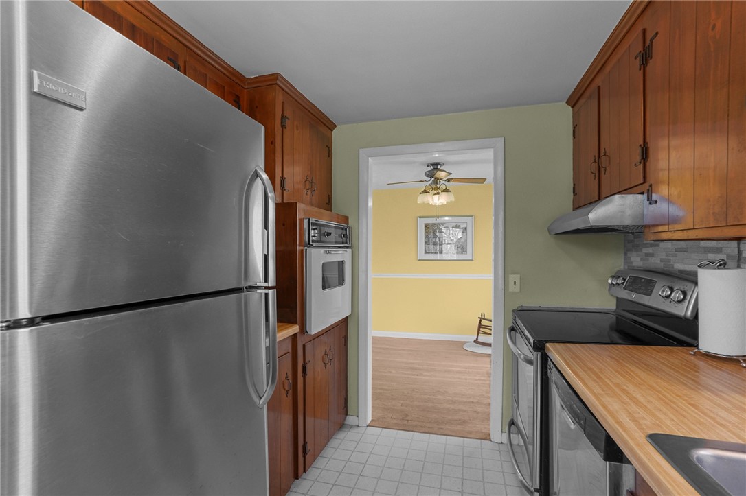 1 Lamb Road Warwick, RI 02818 - Photo 11 of 33