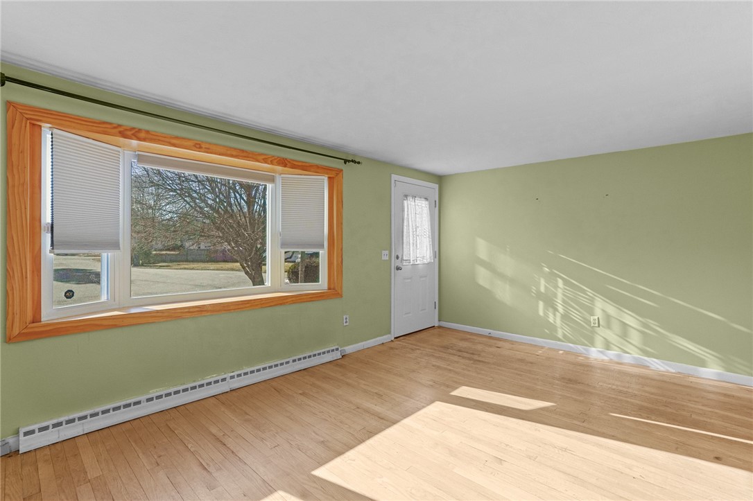 1 Lamb Road Warwick, RI 02818 - Photo 8 of 33