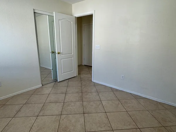 $1,995 | 1522 West Lynne Avenue, Phoenix, AZ 85041