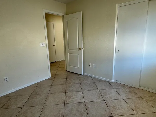 $1,995 | 1522 West Lynne Avenue, Phoenix, AZ 85041
