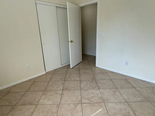 $1,995 | 1522 West Lynne Avenue, Phoenix, AZ 85041