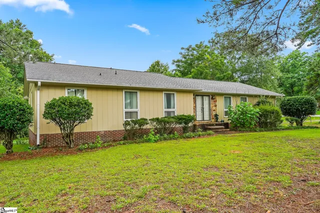 $354,000 | 208 Williamsburg Road, Anderson, SC 29621